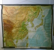 Ostasien auf Leinenuntergrund